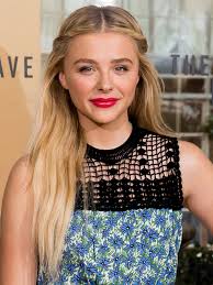 She is american and proudly proclaims it in most of the interviews. Half Up Hairstyles Chloe Grace Moretz