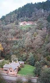 The first hotel, the reefer's arms, was opened in september 1863. Walhalla Post Office Bottom And Hospital Top Mapio Net