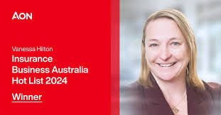 Kellie Draper's Instagram, Twitter & Facebook