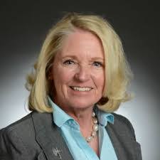 Jennifer Lail's Instagram, Twitter & Facebook