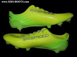 Leading puma man marco reus stepped out in training wearing a design that's clearly built to complement the borussia dortmund home kit, also made by puma, of course. Marco Reus Puma Match Worn Boots