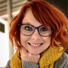 In the summer of 2021, I began my journey at CBRE as a Communications and  Design Intern (pictured here). Today, I am thrilled to announce my  promotion to Senior Communications Analyst! I