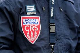 Photo deux compagnies de CRS refusent de se cantonner au Var à cause ...