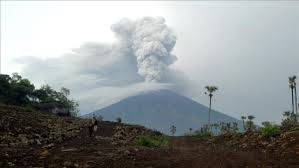 In this video, you will learn the eruption history of mayon volcano from its first eruption up to its present volcanic activity in. Philippines Warns Of Volcano Eruption