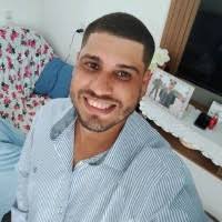 40+ perfis com “Michael Douglas Oliveira”