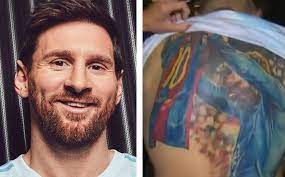 Sin palabras, emocionado, soltó el tatuado. Cx07y2emr Obqm