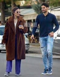 Enwsi.gr13 ιανουαρίου 2021 | 13:06. Elenh Foyreira Almperto Mpotia Ena Dynato Love Story Like Com Cy
