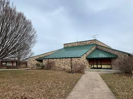 Animals/wildlife buildings/landmarks backgrounds/textures business/finance education food and drink health care holidays objects industrial art nature people religion science technology. File Middle Creek Wildlife Visitor Center Jpg Wikimedia Commons