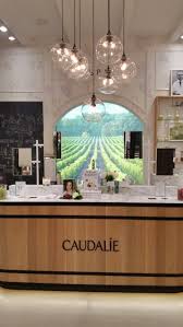 Dynamic south florida gathering place with luxury boutiques, over 300 iconic retailers, unique dining experiences, happenings, and get a taste of authentic jamaican cuisine at jrk! Aventura Mall Aventura Mall Classic Space Boutique Spa