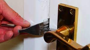 Taking the time to learn how to lock a door without a lock can help you improvise emergency locking solutions in dire times like active shooter situations, and it can be the. Five Different Ways To Lock A Door Without A Key