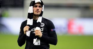 André oliveira silva (born 3 june 1997) is a brazilian footballer who plays as a winger for rio ave. Kostic Ich Bin Frankfurter Aber Sge4ever De Das Onlinemagazin Uber Eintracht Frankfurt