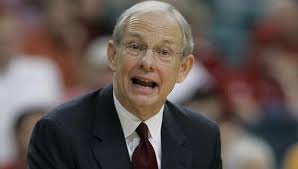 Odom defends his coaching after poor year