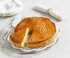Partager La Publication La Galette Des Rois Frangipane Facebooktwittergoogle Pinterestweiboe Mail Votre Marche Pour 6 Personnes 2 Ro Recipes Food Breakfast