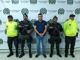 Univision reported that the otoniel and the colombian usuga clan are the sinaloa cartel's the the head of the clan usuga, is wanted by authorities in colombia and the united states, which offered a. Hermano De Otoniel Fue Enviado A Una Carcel De Maxima Seguridad Rcn Radio