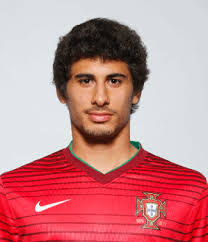 Gil bastião dias (born 28 september 1996) is a portuguese professional footballer who plays as a winger for f.c. Fpf Jogadores Jogador