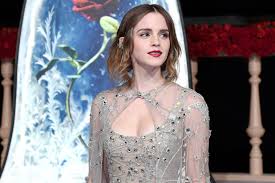 See more ideas about emma watson, emma, emma watson beautiful. Emma Watson S Beauty Routine Involves Pubic Hair Conditioner And Endless Baths Allure