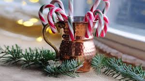 It makes a great holiday gift for teachers, neighbors, and friends! Mr Christmas Holiday Decorating Ideas Real Simple