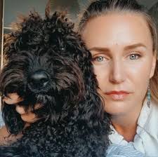 Tezzlabradoodles updated their profile picture.