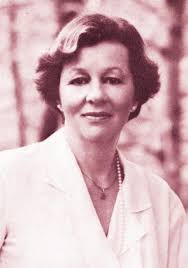 An Interview with Nancy DeVoe — Alpha Phi's Most Tenured Past International  President