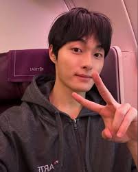 Yoon Chan Young (윤찬영)💜