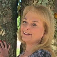 Cindy Gann's Instagram, Twitter & Facebook