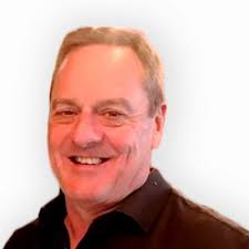 Excited to share that yesterday I was admitted as an Australian Lawyer in  the Supreme Court of Victoria. I want to express my gratitude to all my  friends, family and colleagues who