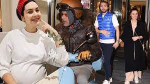 Sevilen oyuncu ezgi mola'nın sevgilisi ortaya çıktı. Berguzar Korel Anne Oldu Unluler Hastaneye Kostu Cumcuma Com Unluler Anne Kosum