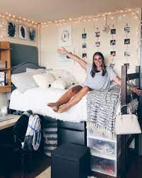 33 Create A Tumblr Dorm Room Decor That Ll Make Anyone Jealous Homeridian Com Girls Dorm Room Dorm Bedroom Dorm Room Inspiration