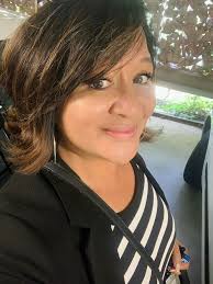 What are good blowout salons for curly hair