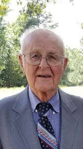 Carlton Brady's Instagram, Twitter & Facebook