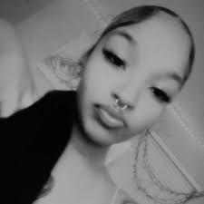 Who makes GOOD DETAILED cakes in Augusta ?