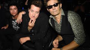 Green day wiki is an encyclopedia dedicated to information about the american punk rock band. Green Day Sechs Neue Songs