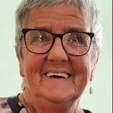 Eva Duke's Instagram, Twitter & Facebook