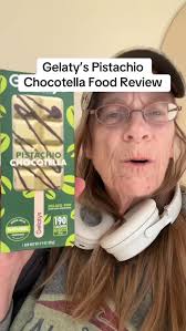 Gelaty’s Pistachio Chocotella gelato pop food review @gelatysusa  #foodreview #gelato #pistachio #food #gelatys