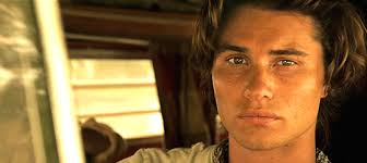 Is a tall, tan, freckled teen with brown hair and eyes. Chase Stokes As John B Routledge In Netflix S Out Tumbex