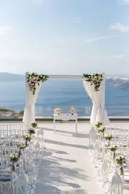 Blissful I Dos With An Ocean View In Santorini Ocean View Wedding Santorini Wedding Venue Beach Wedding Decorations