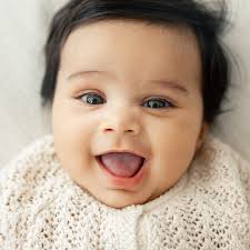 Chubby cheeks and big bright eyes, spreading joy—oh, sweet surprise! 🥰