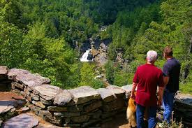 North Carolina Table Rock Mountain Hiking Trail Linville Gorge Linville Falls Linville Gorge Nc Waterfalls