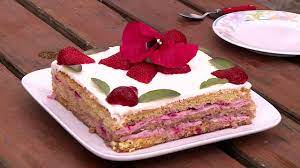 Mousseux Aux Fraises De Gerard Julie Andrieu Gateau Mousseux Desserts Aux Fruits Gateaux Et Desserts
