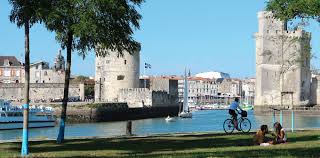Vous recherchez la carte ou le plan de la rochelle et de ses environs ? Port De Plaisance Marees