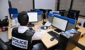 Résultat de recherche d'images pour "central d'écoute nsa informatique"