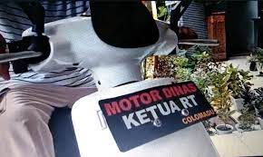 Dp bbm sunda bisa juga dijadikan sebagai gambar profil untuk whatsapps, line, facebook, twitter dan media sosial. Viral Motor Dinas Ketua Rt Di Karanganyar Ternyata Karena Ini Bagian 1