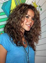 Shakira Permed Hairstyles Shakira Hair Curly Hair Styles Naturally