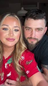 Desirae Walker's Instagram, Twitter & Facebook