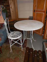 One Set Of Ice Cream Table And 4 Chairs Ice Cream Chairs Chair Cafe Chairs