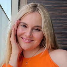 Gordon Ramsay's daughter Holly is a sun-kissed beach babe in bikini