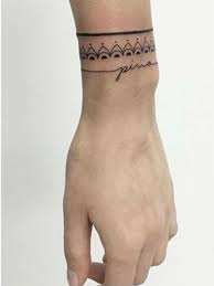 Tatouage Poignet Plus De 100 Tatouages Poignet Qui Nous Inspirent
