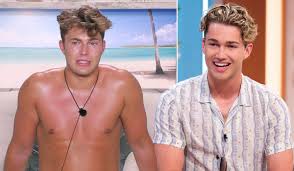 Curtis, 22, who is a professional dancer on ireland's dancing with the stars, will have emergency knee surgery following. Aj Pritchard Slams Love Island For Portraying Brother Curtis As A Cheat