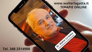 Della Skinner's Instagram, Twitter & Facebook