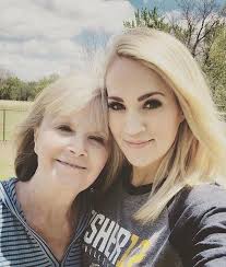 Carole Underwood (Carrie Underwood mother) family: husband and kids